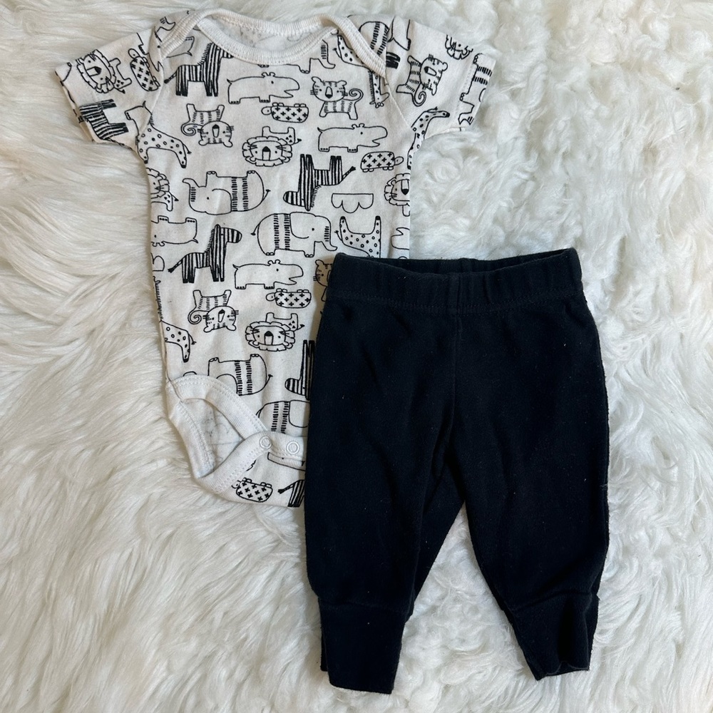 0-3 Months Baby Boy matching outfit set - Picture 4 of 8